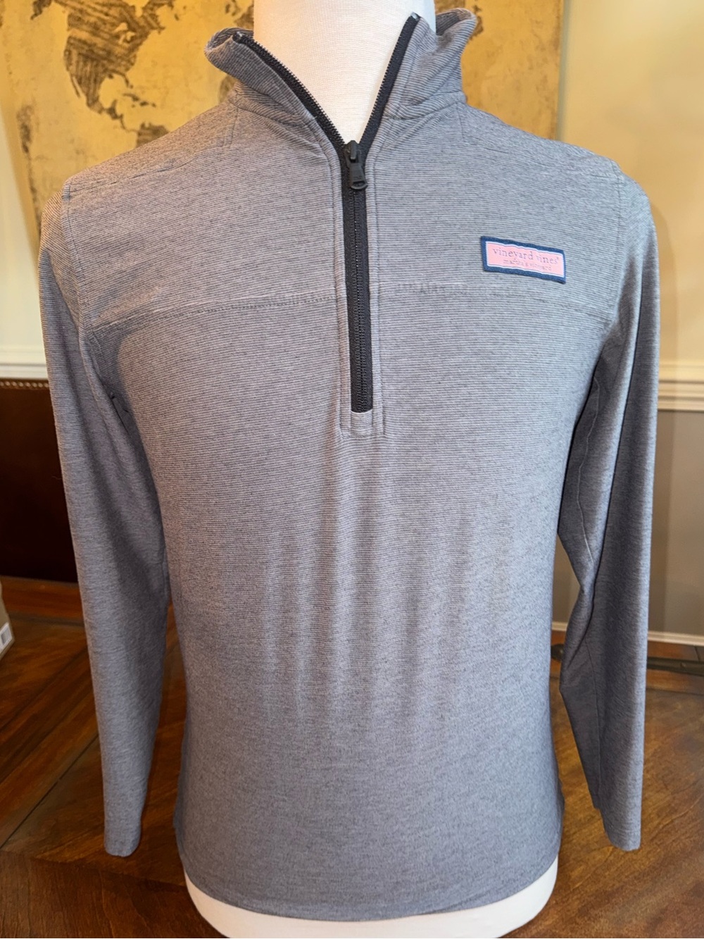 Vineyard Vines 1/4 Zip Pullover
The Shep Shirt Gray/blue zip Sz
Small ⛳️